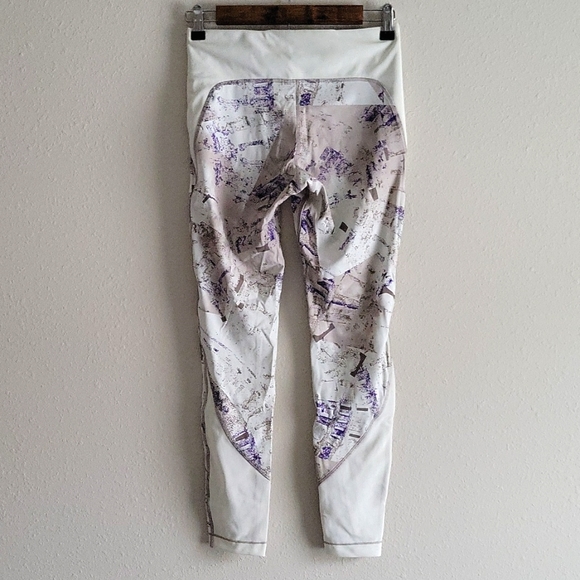 Set of Reebok Speedwick Sports Bra and Lux Perform Tights size S - Picture 6 of 13